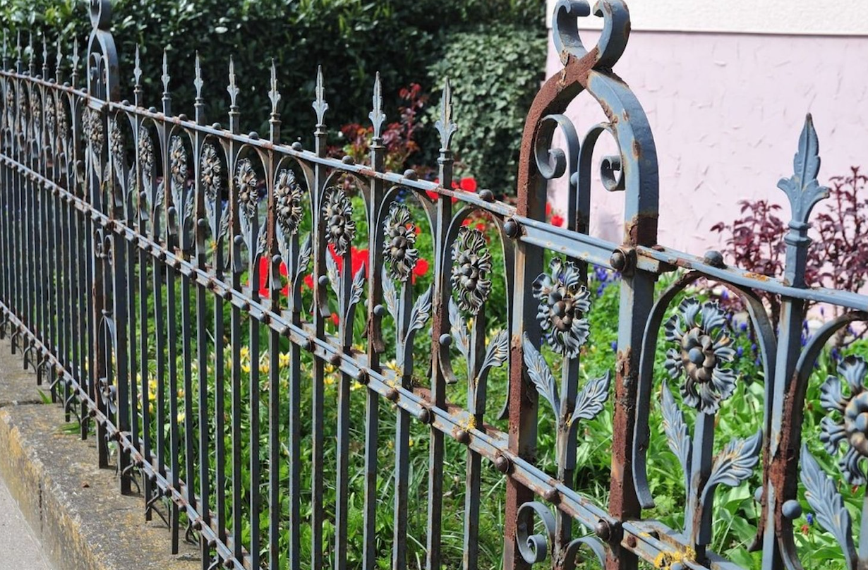 Does a Fence Add Value to a Home?